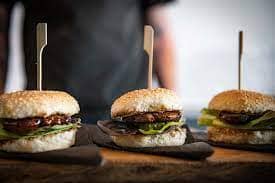 SA based food tech company Mzansi Meat launches Africa’s first cultivated beef burger
